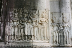 Angkor Wat - dancing girls
