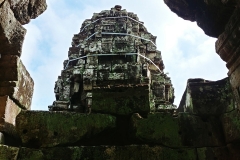 Banteay Kdei - tower framed
