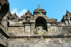 Borobudur - Look up2