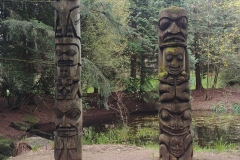 Botanic Gardens - 10 - Totem poles