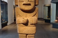 Santiago - Chilean Museum of Pre-Columbian Art - 01 - Statue