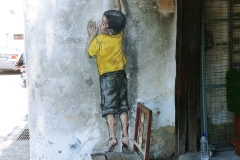 George Town - Street art - Child on a chair