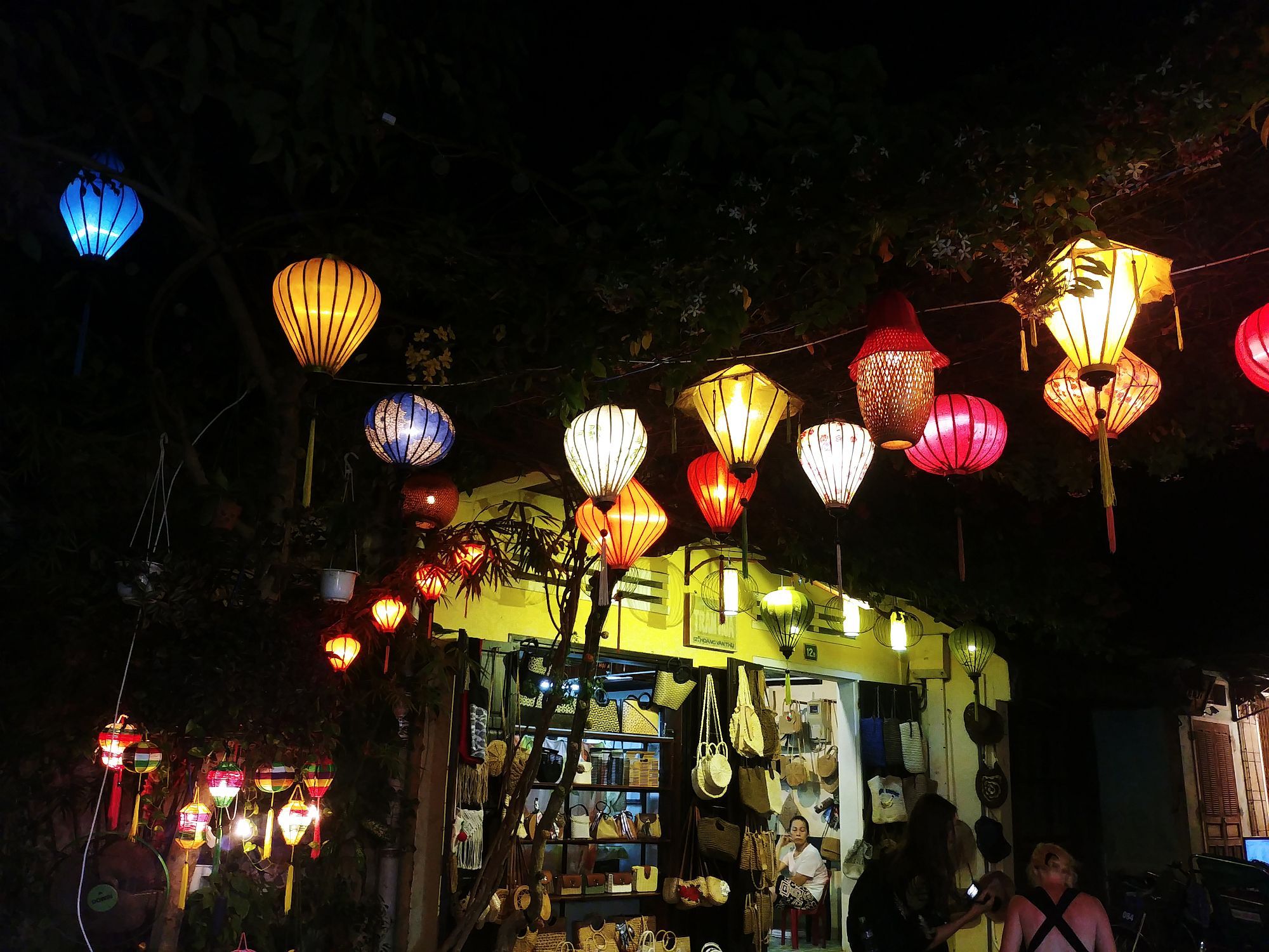 Hoi An by night - lanterns