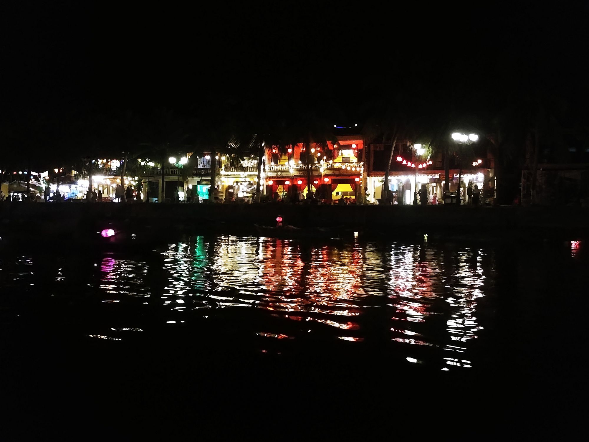 Hoi An by night - riverfront