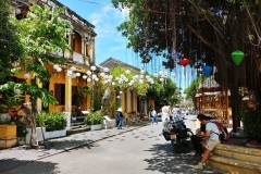 Hoi An - Old town street