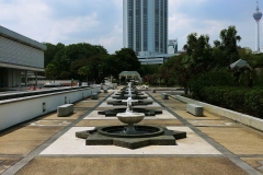 KL - National Mosque - Fountains