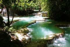 Kuang Si Waterfall - middle pool