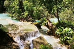 Kuang Si Waterfall - middle pool2