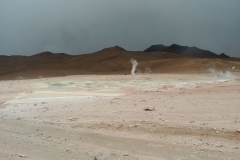 Salar de Uyuni Tour - Day 1 - 26 - Geysers