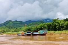 Slow boat Mekong - boats