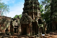 Ta Prohm - isolated tower