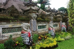 Ubud - Temple enclosure