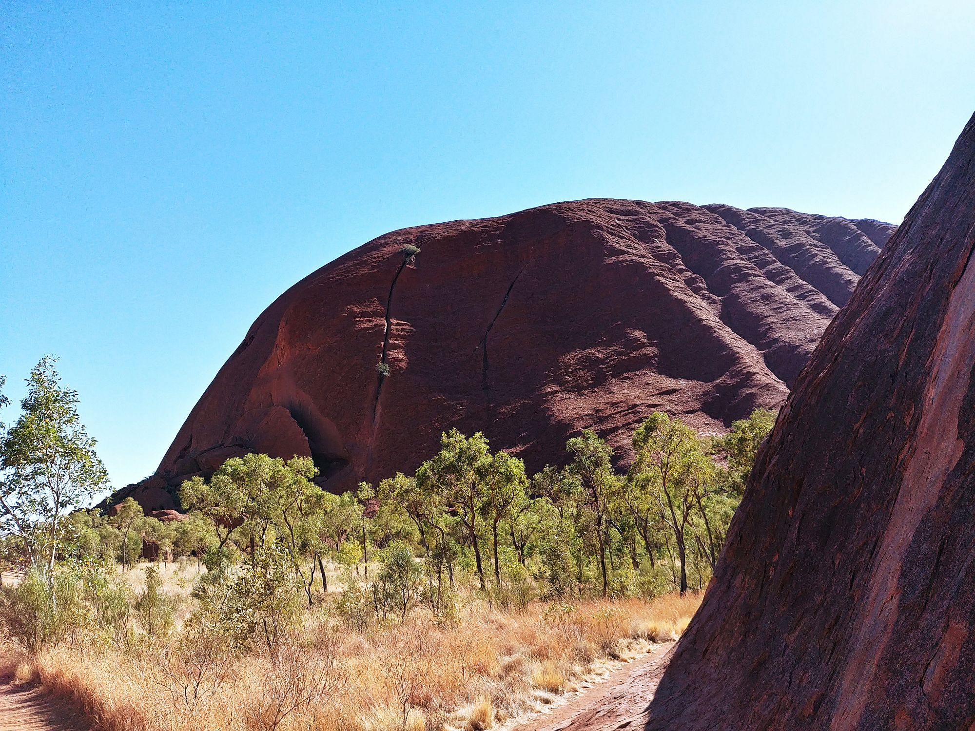 Uluru - Two crevices