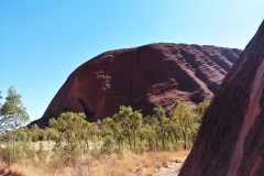 Uluru - Two crevices