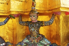 Wat Phra Kaew - Golden Chedi