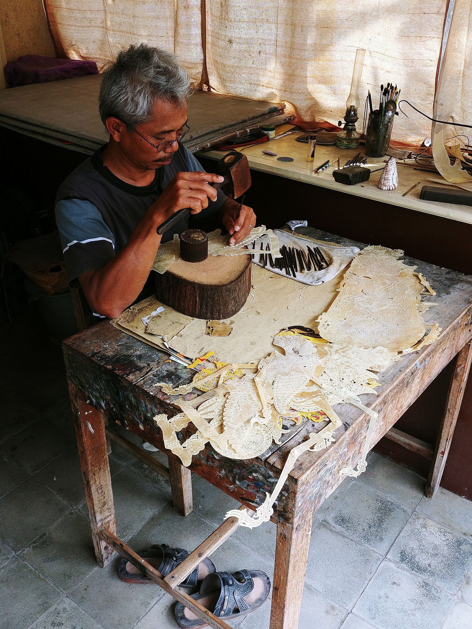 Yogyakarta - Arts Museum - Puppet maker2
