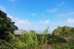 Cat Ba inland - beach