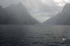 Milford Sound 46 - Cruise ship